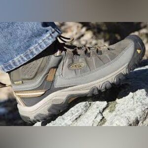 NEW Keen Targhee III MID WP Black Olive/ Golden Brown Men’s Size 12